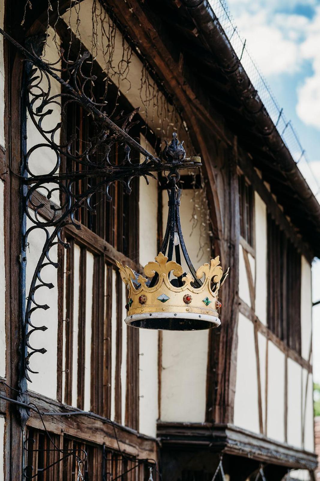 The Crown Inn Chiddingfold Exteriör bild