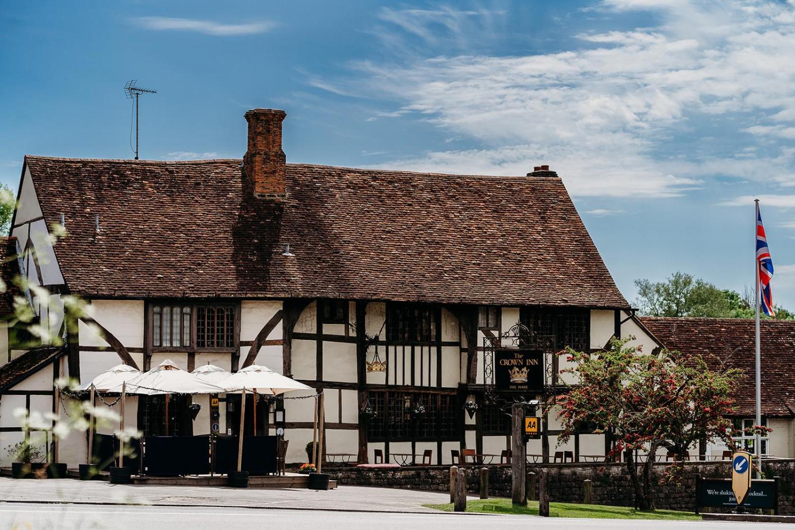 The Crown Inn Chiddingfold Exteriör bild